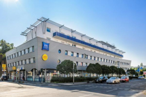 Гостиница ibis budget Duisburg City am Innenhafen  Дуйсбург